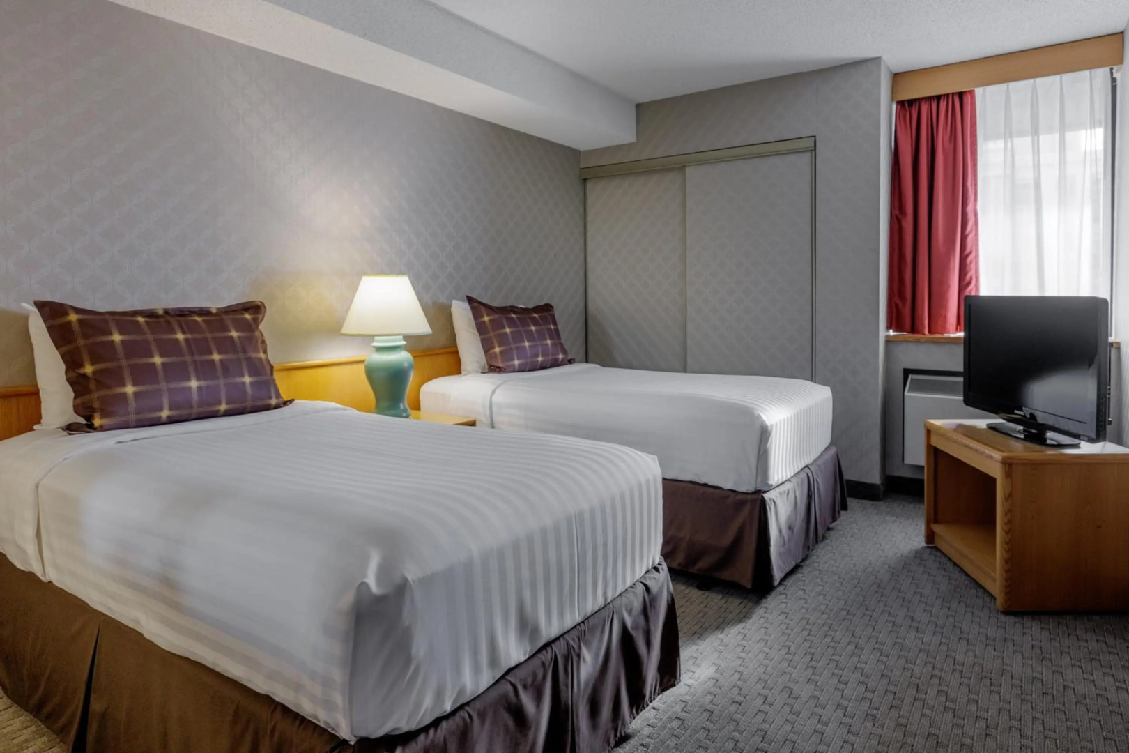 Photo - Cartier Place Suite Hotel