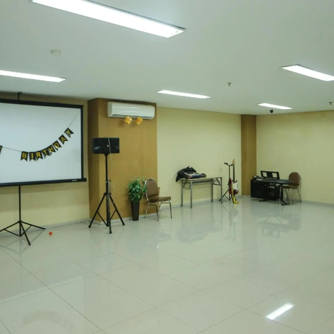 Foto - Super OYO Townhouse OAK Hotel Fiducia Pondok Gede