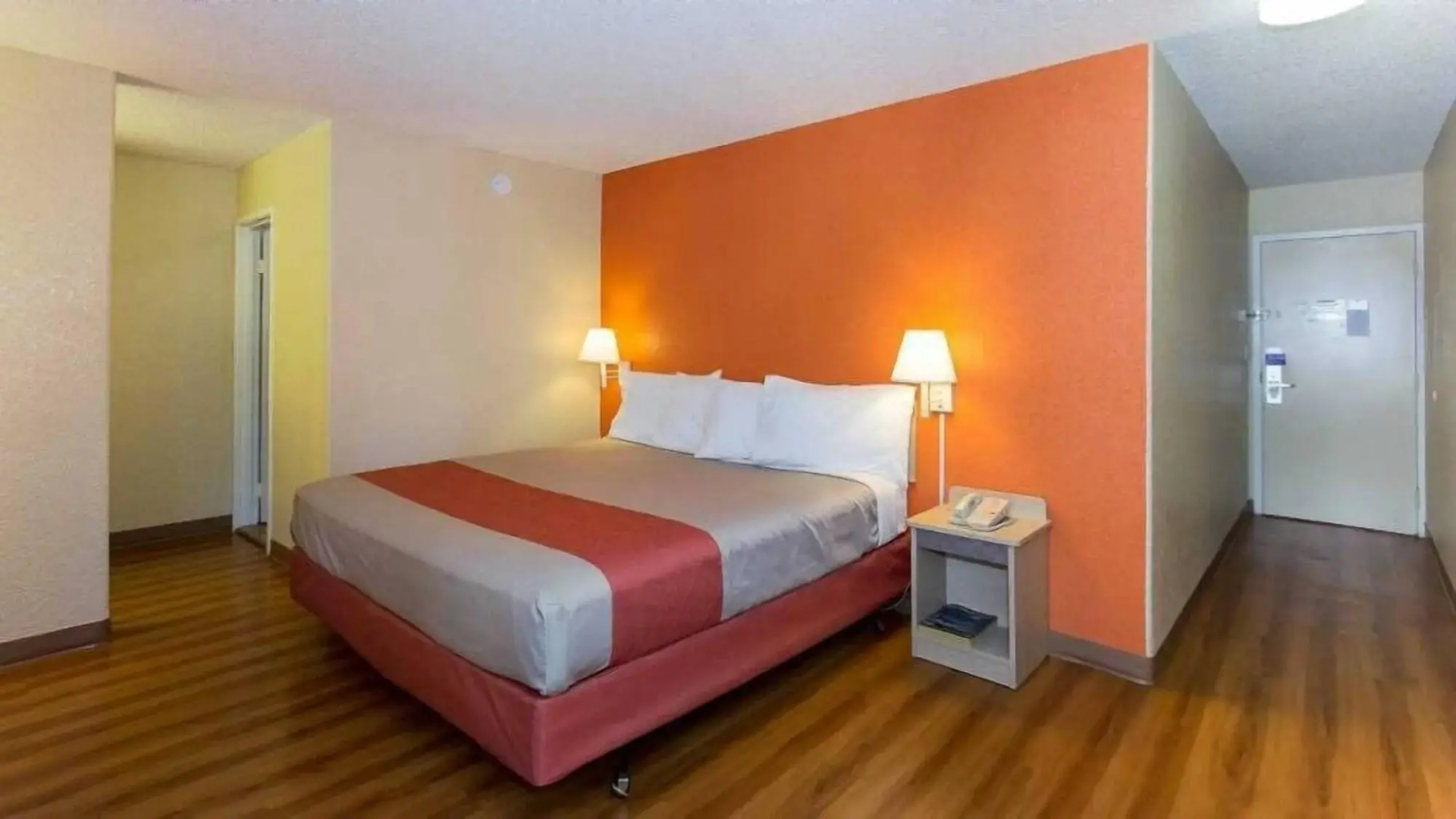 Photo - Cathedral Hill Hotel