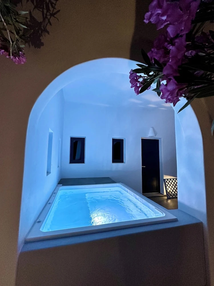 Photo - Miracles Suites by Anastasia Princess, Adults Only