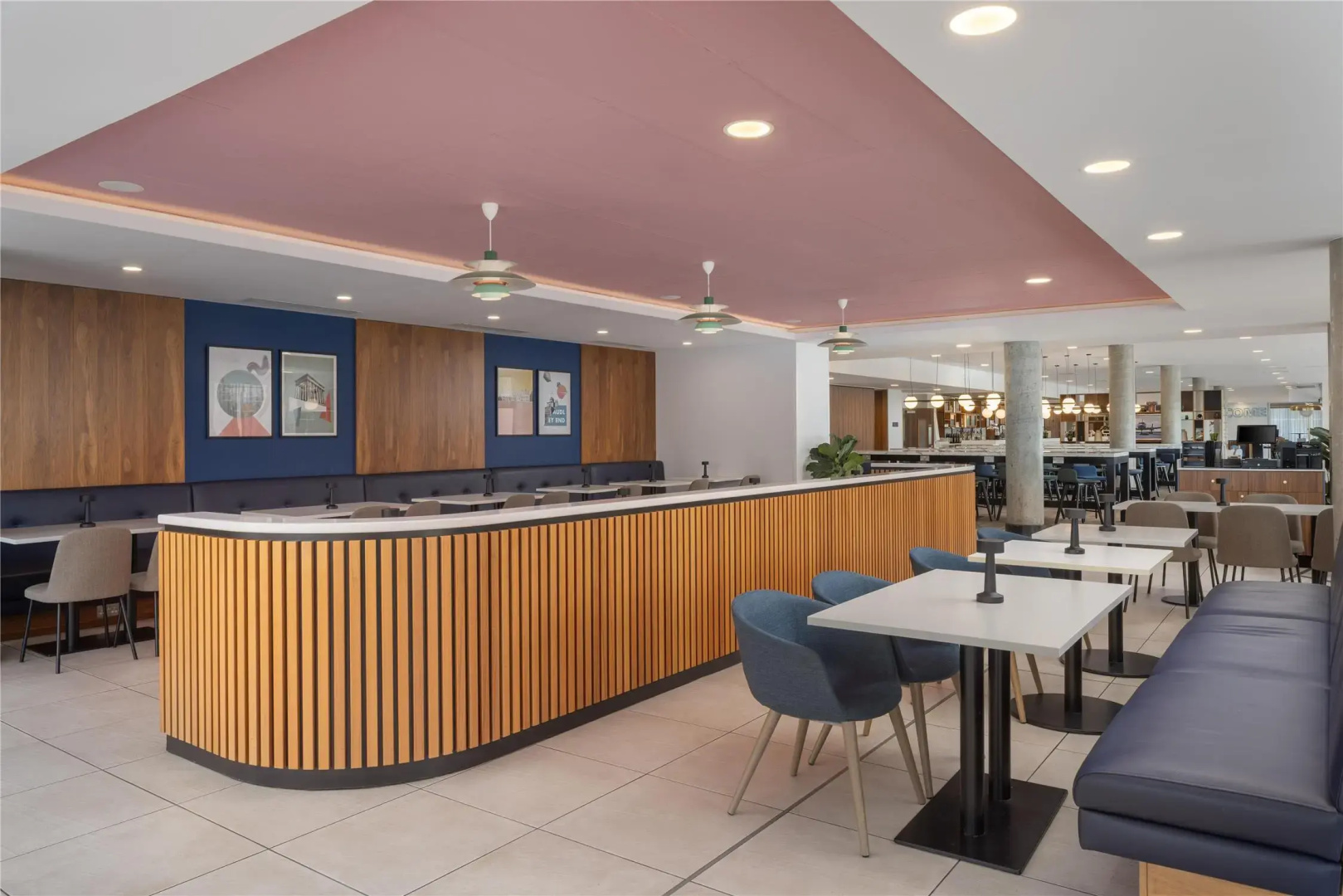 Photo - Hampton by Hilton London Stansted Airport
