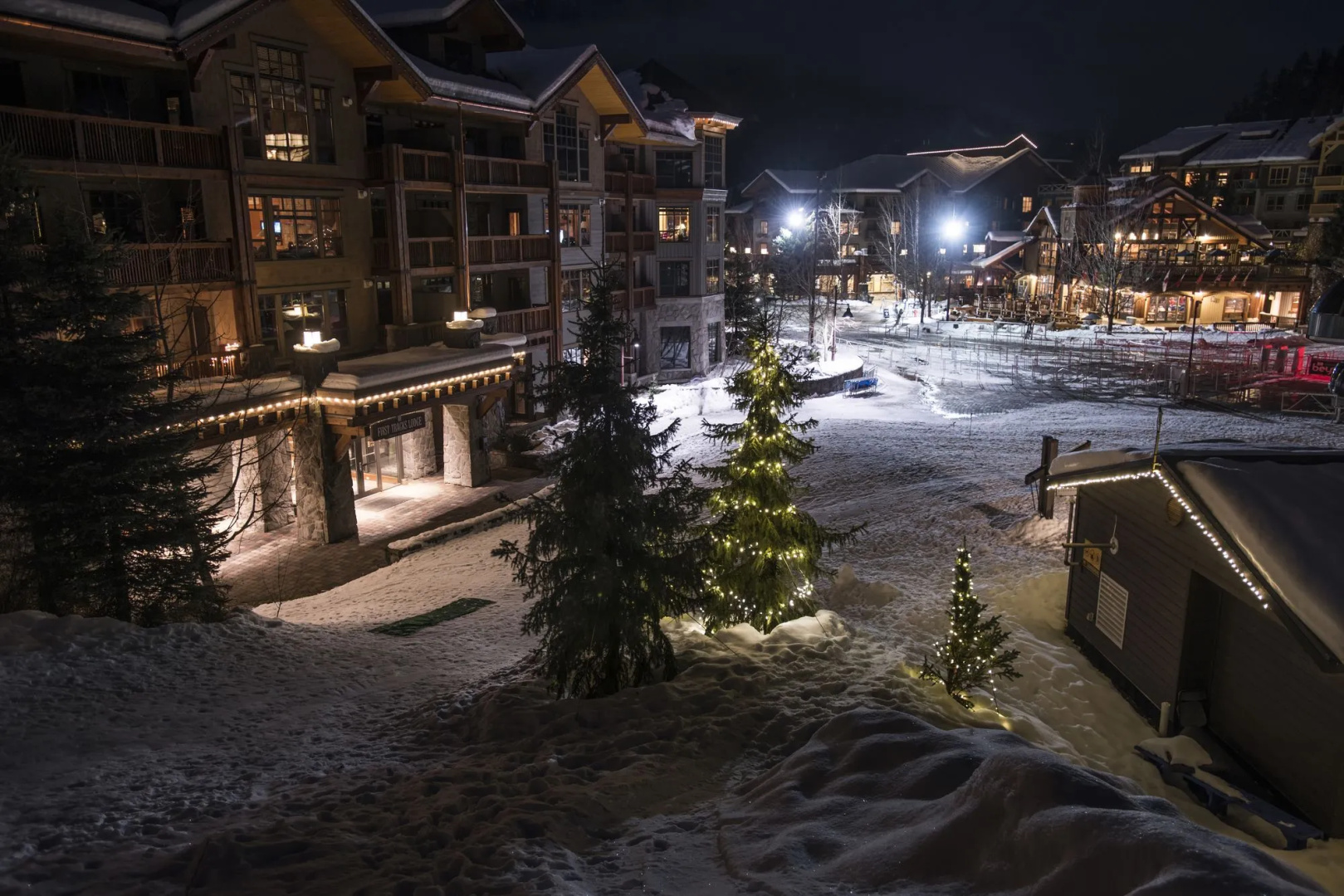 Photo - First Tracks Lodge, by Lodging Ovations