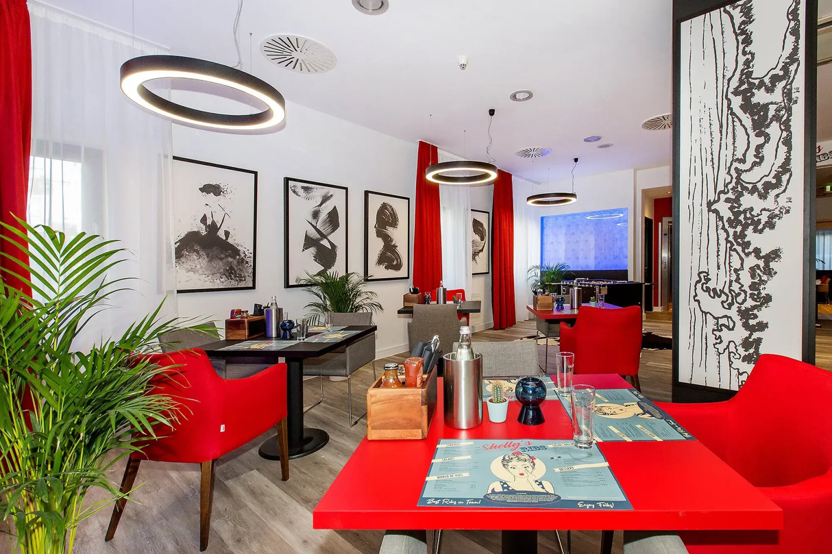 Photo - DORMERO Hotel Zürich Airport