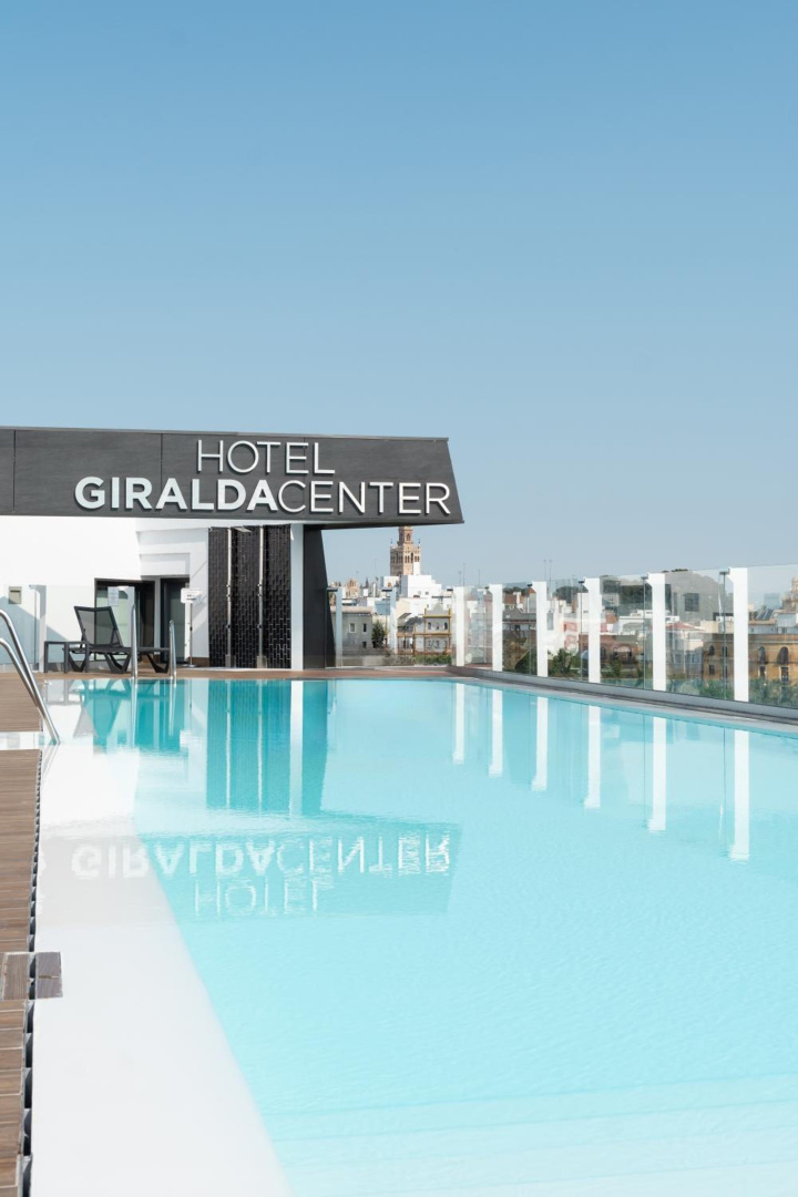 Foto - Hotel Giralda Center