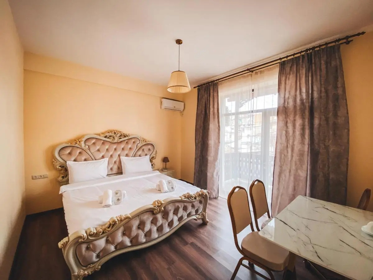 Photo - Armenia Hotel