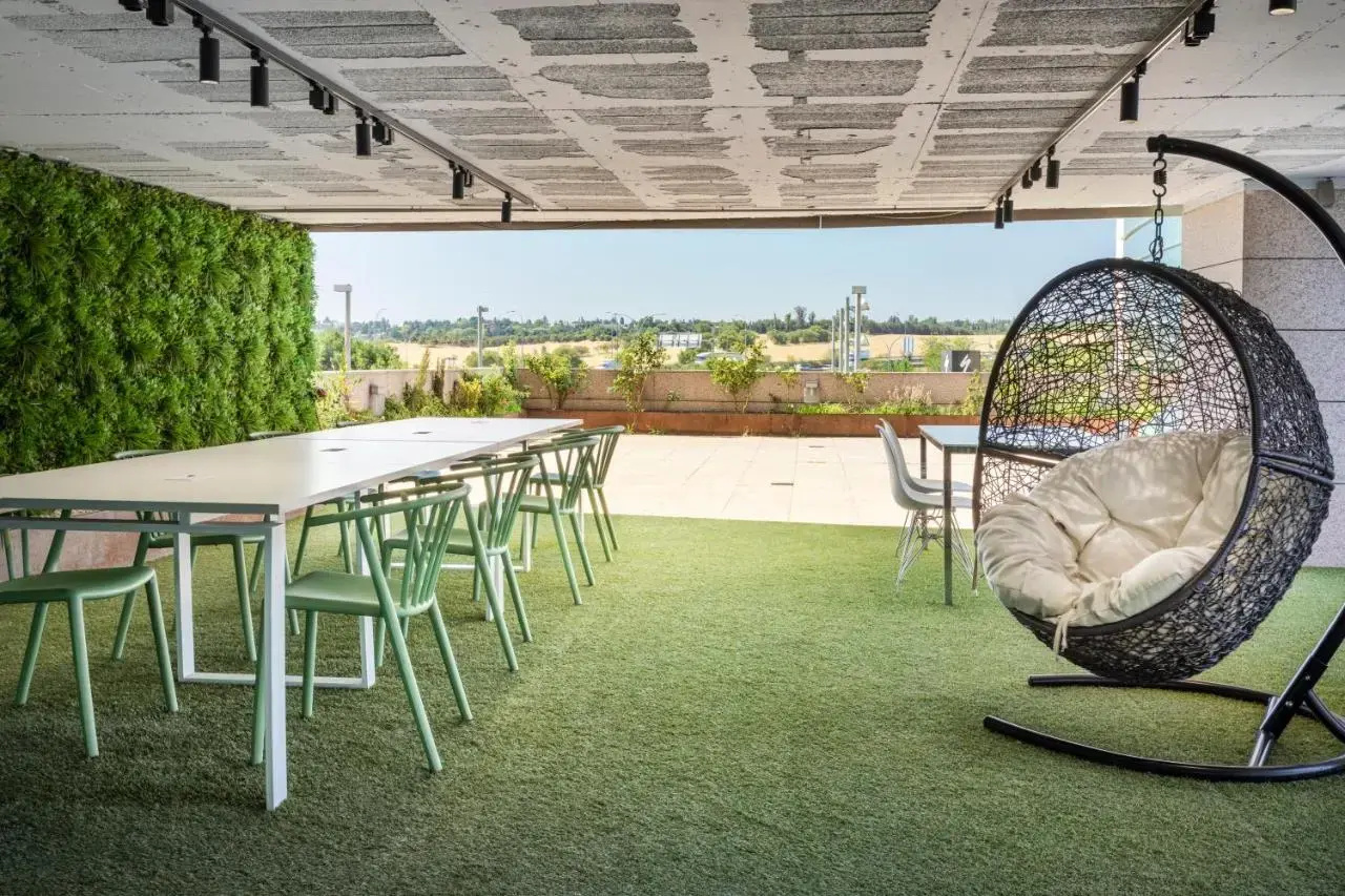 Photo - B&B HOTEL Madrid Aeropuerto T4