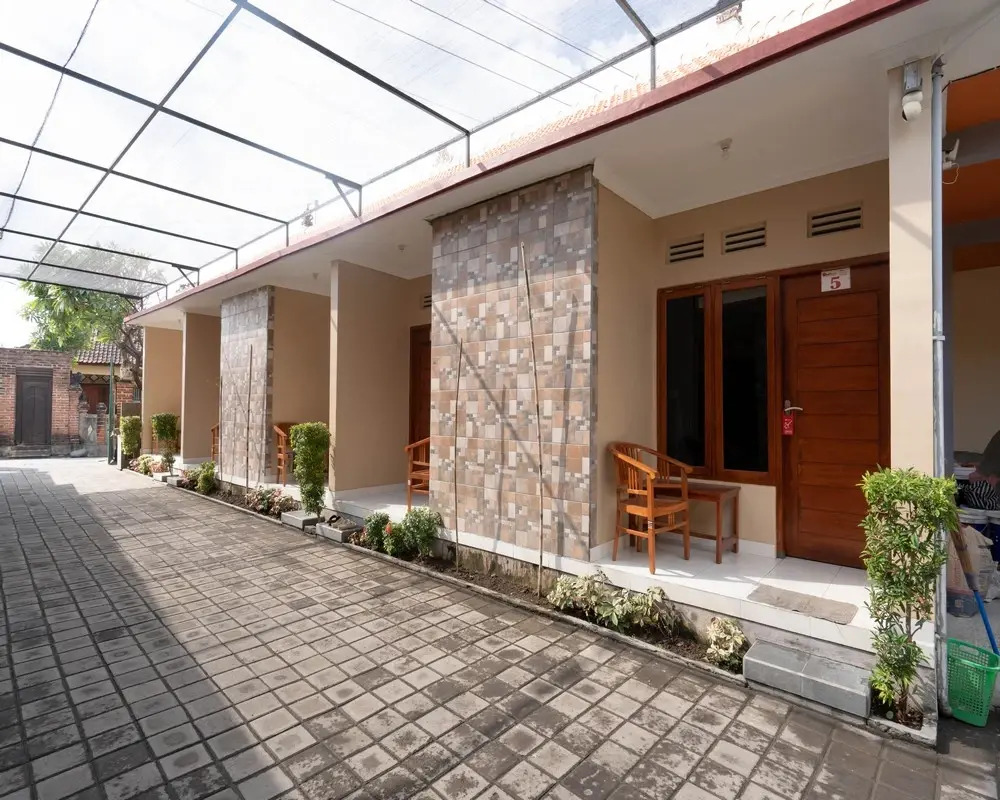 Foto - RedDoorz near Buleleng Harbour 2