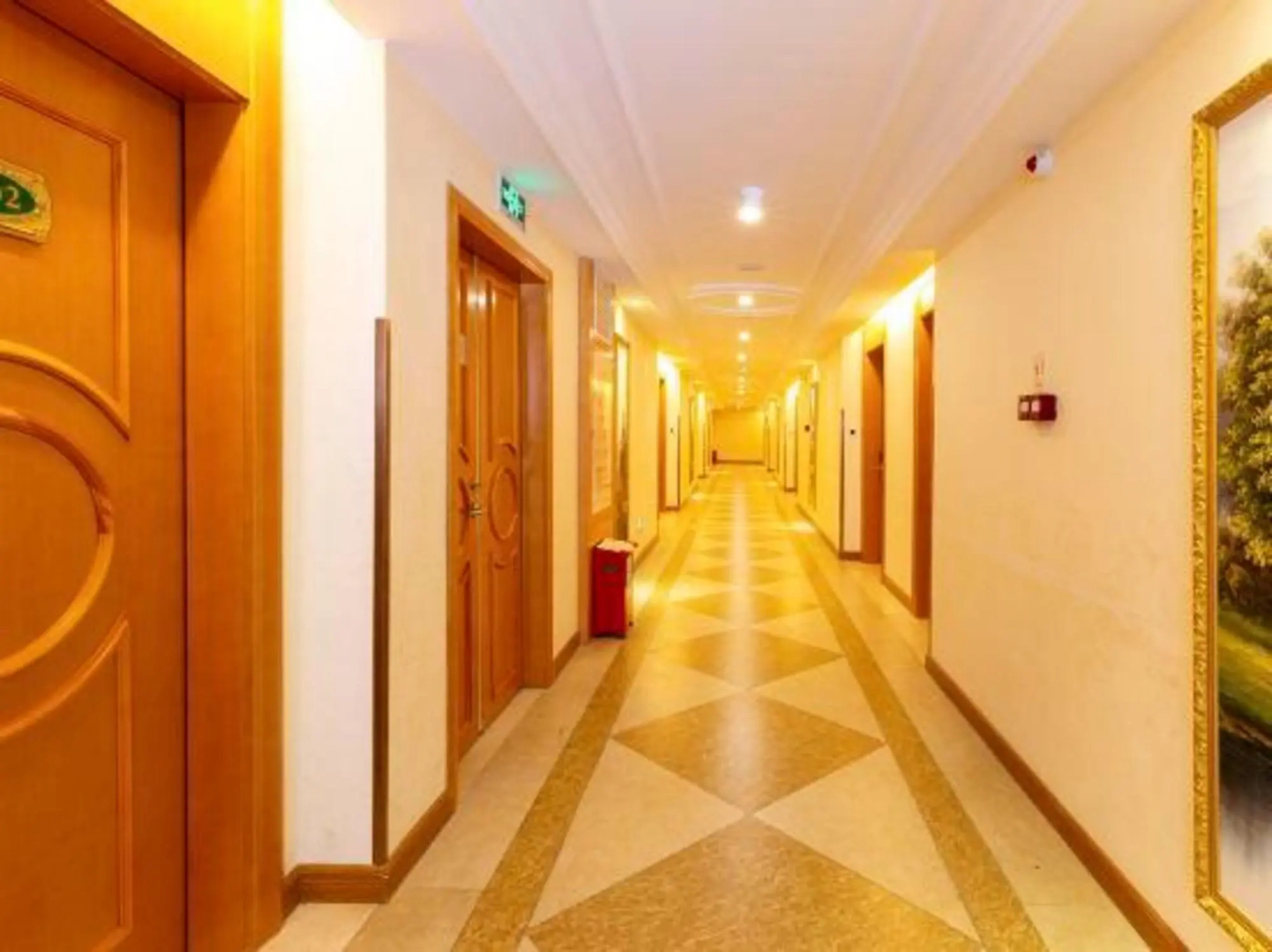 Vienna International Hotel  Yangjiang Hailing Island Dajiao Bay Scenic