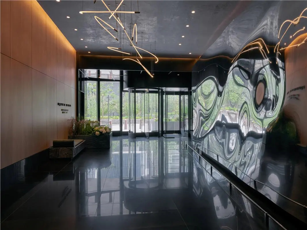 Photo - Equinox Hotel New York
