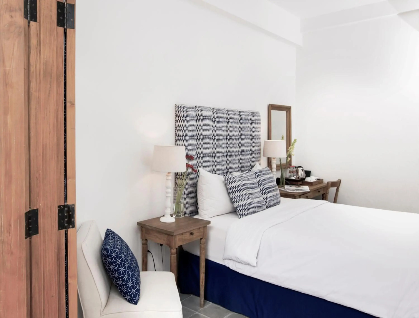 Photo - Adhisthana Hotel