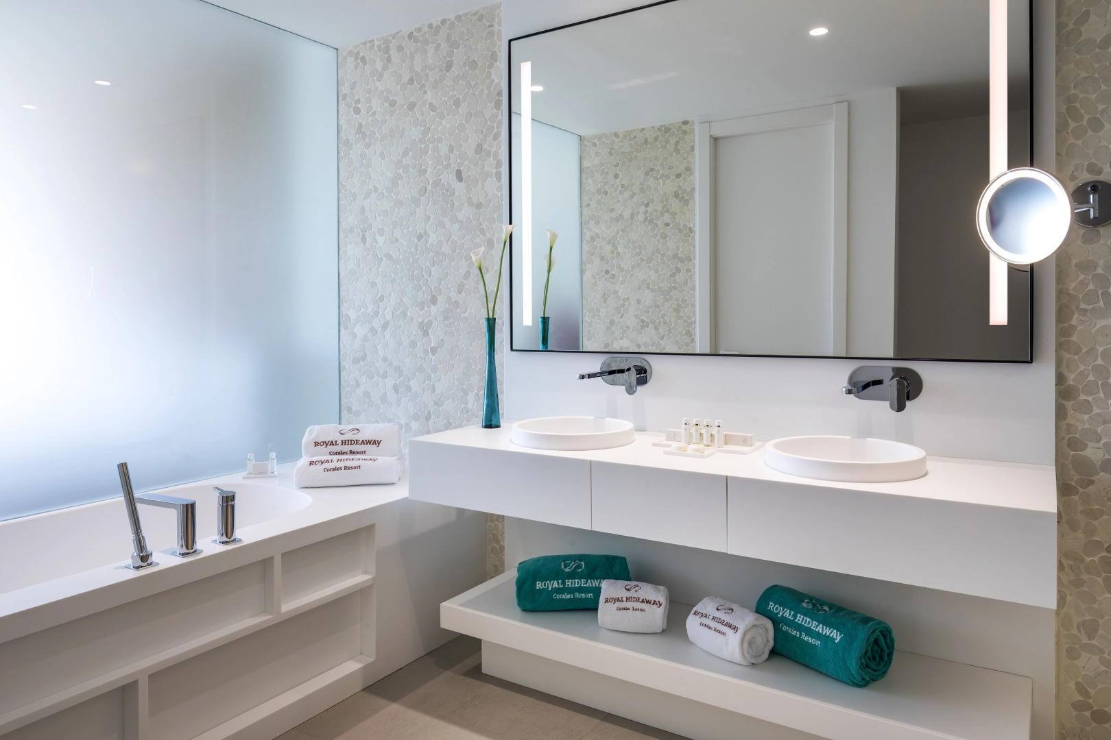 Photo - Royal Hideaway Corales Suites