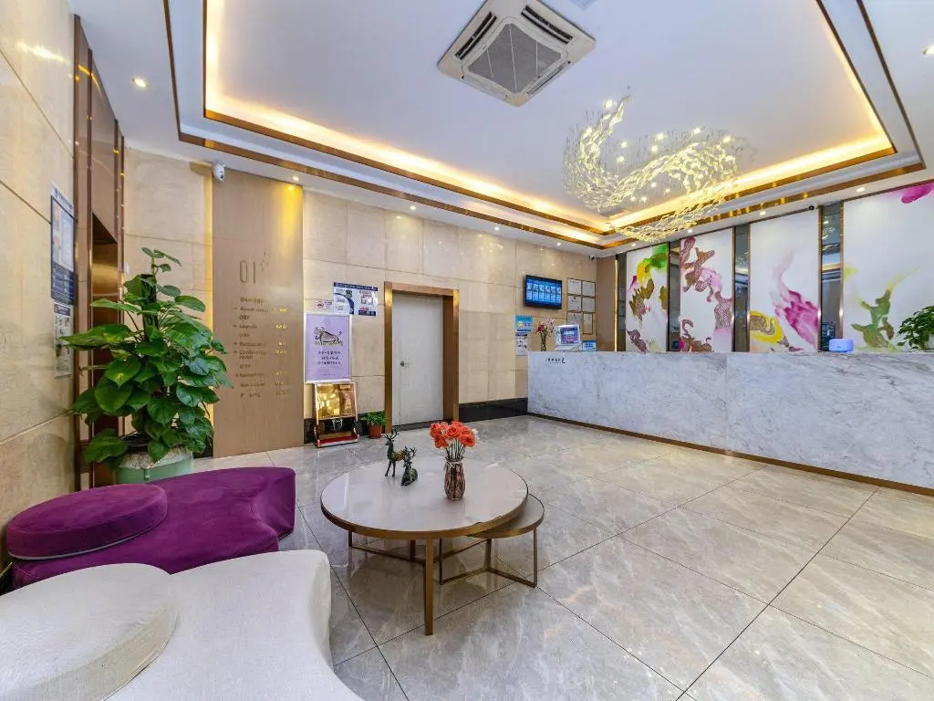 Lavande Hotel (Shenzhen Airport, Fuyong Metro Station)