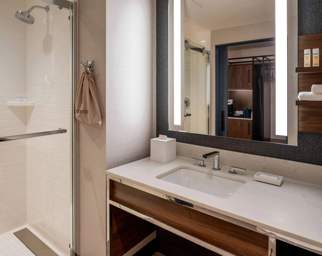 Photo - Hilton Garden Inn Austin University Capitol District