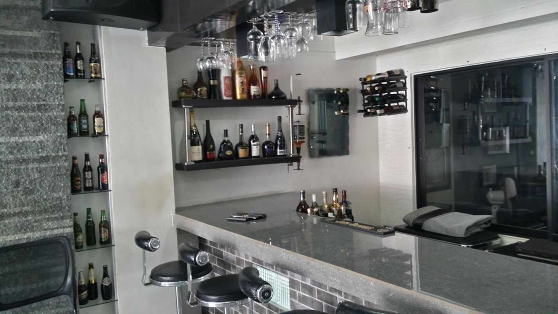 Foto - ERVORUTO HOSTEL 23 Makati