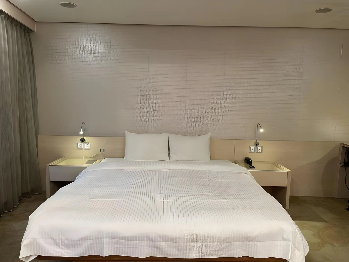 Foto - Yomi Hotel - MRT Shuanglian Station