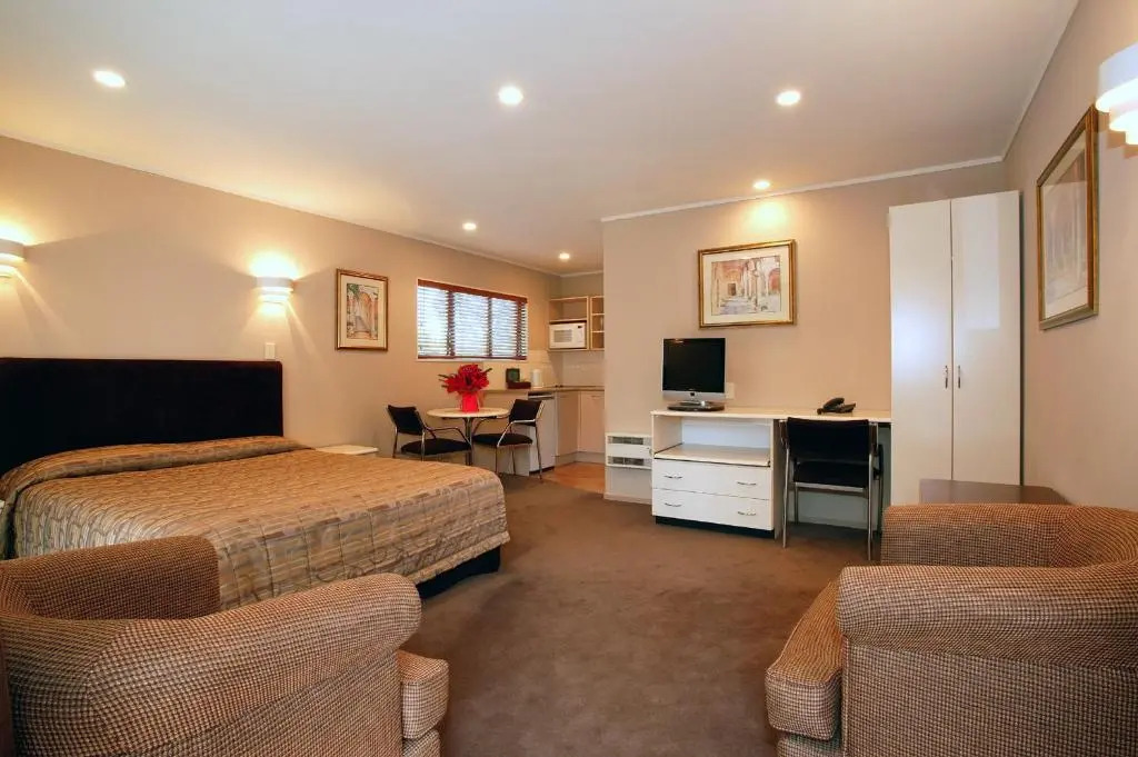 Photo - Cornwall Park Motor Inn