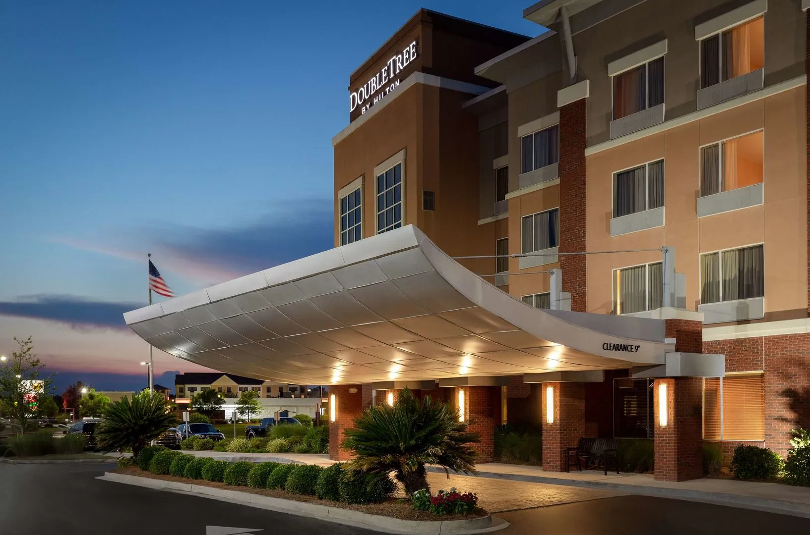 Photo - DoubleTree by Hilton Hotel Savannah Airport