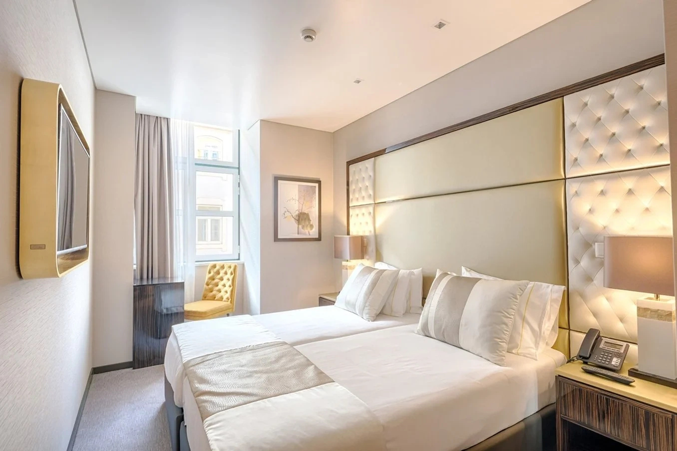 Photo - MeraPrime Gold Design Hotel