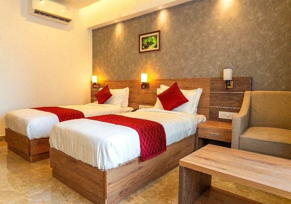 Hotel VKJ Inn