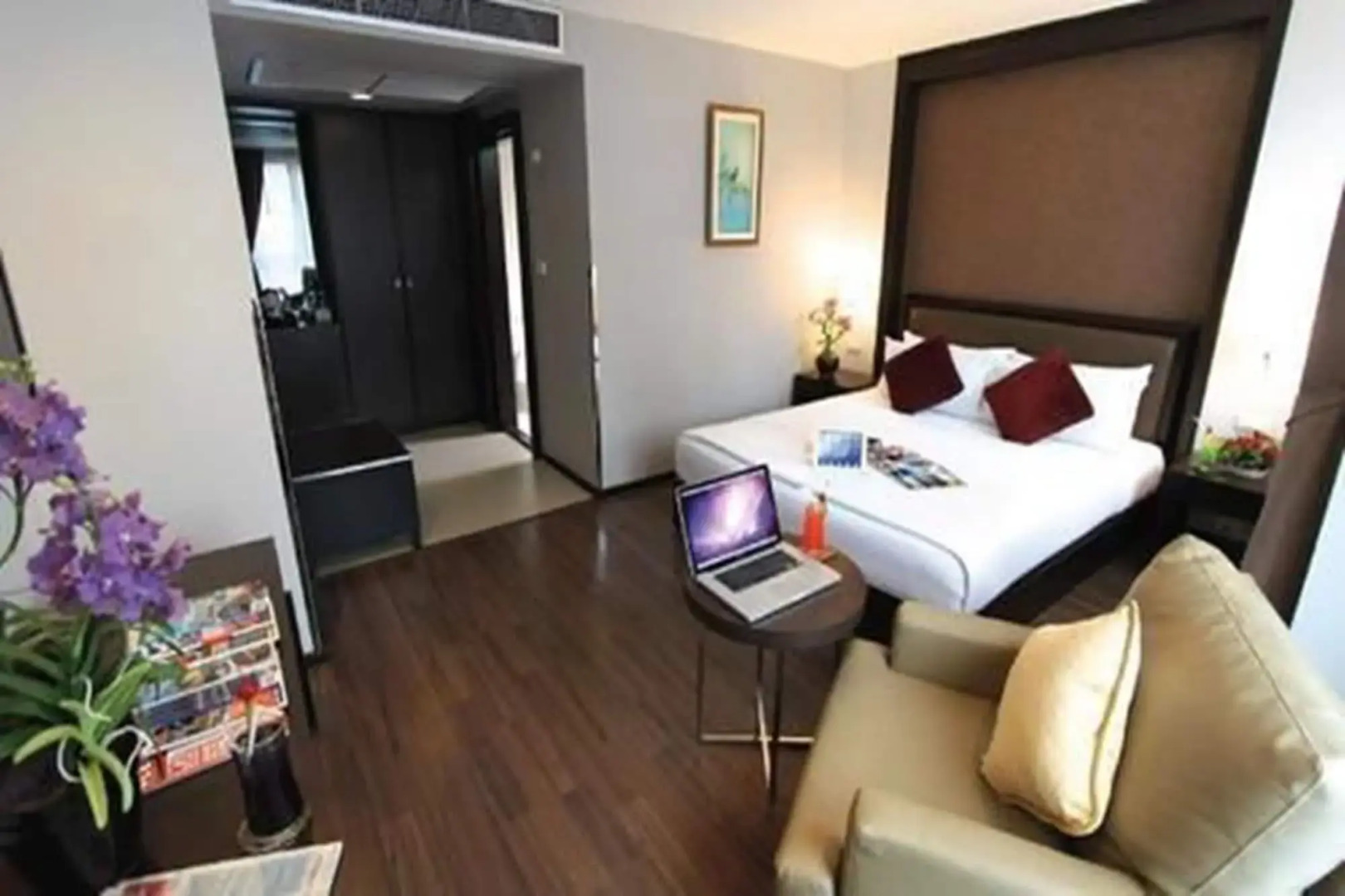 Photo - The Dawin Hotel