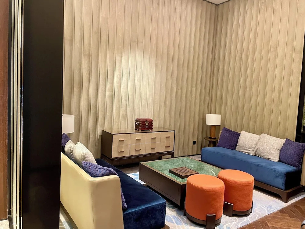 HUALUXE Yibin by IHG