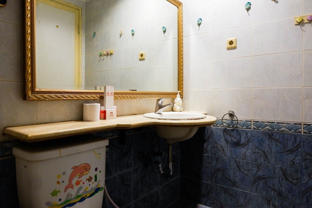 Spacious 1BR Apartment at Taman Beverly