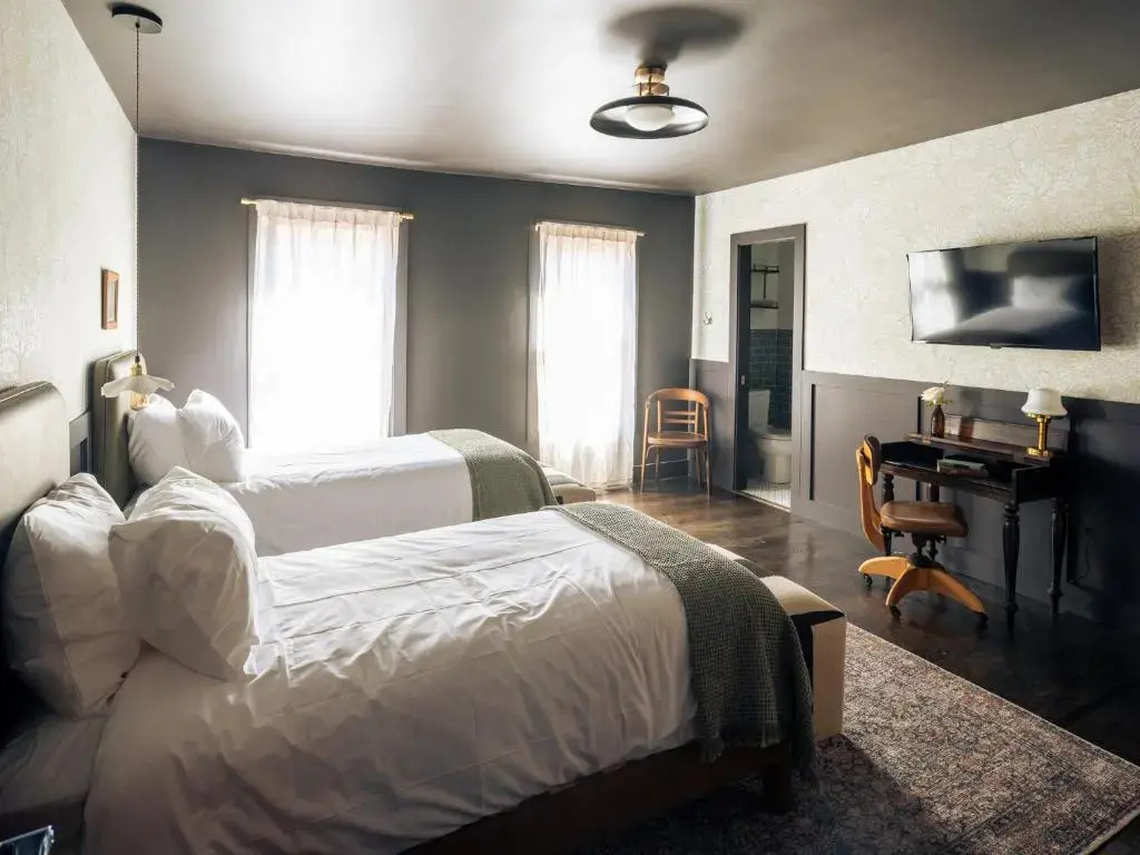 Photo - The Madison Hotel