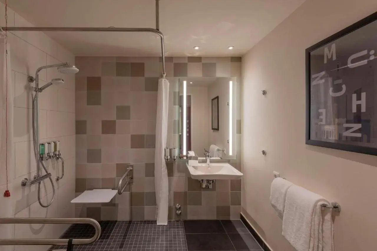Photo - Hampton By Hilton Vienna City West
