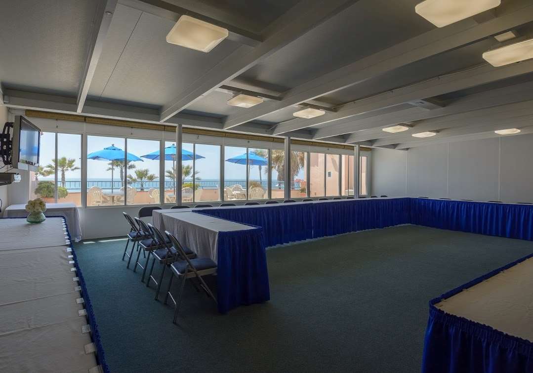 Photo - Tamarack Beach Hotel