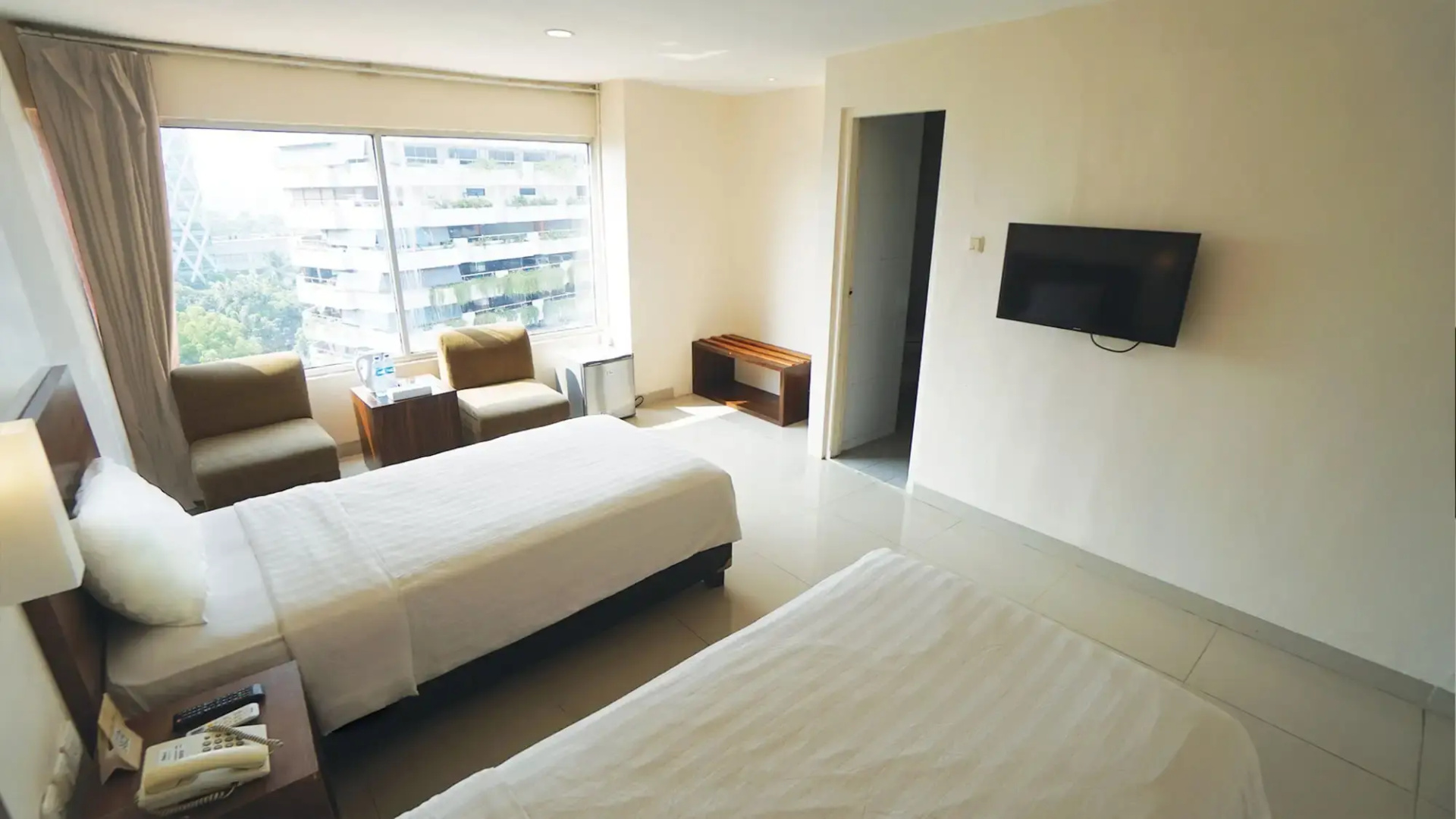 Photo - 1O1 URBAN Jakarta Thamrin