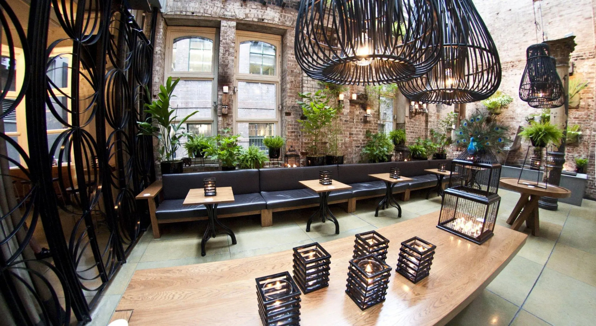 Foto - Establishment Hotel