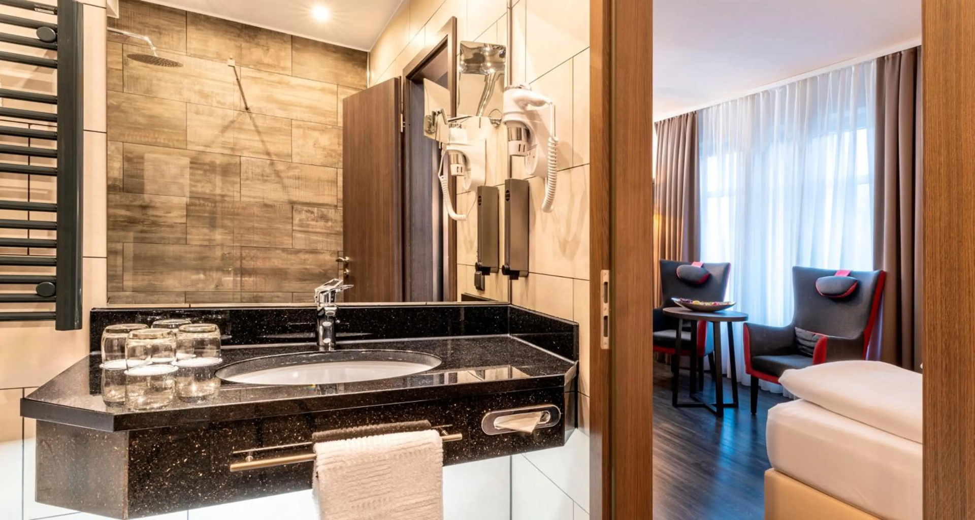 Photo - PLAZA Premium Parkhotel Norderstedt