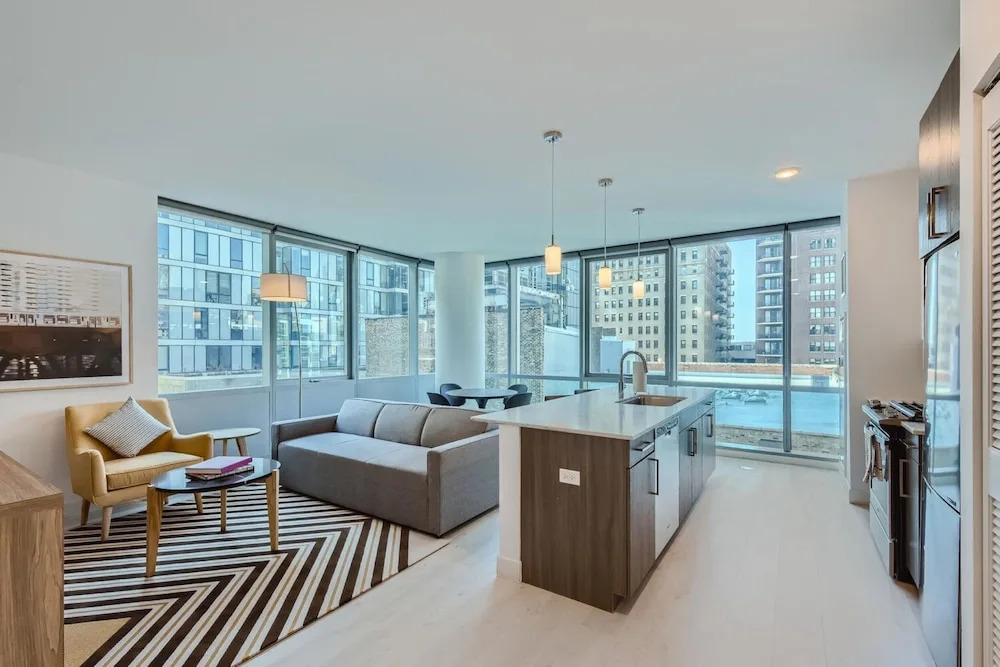 Photo - Sentral Michigan Avenue