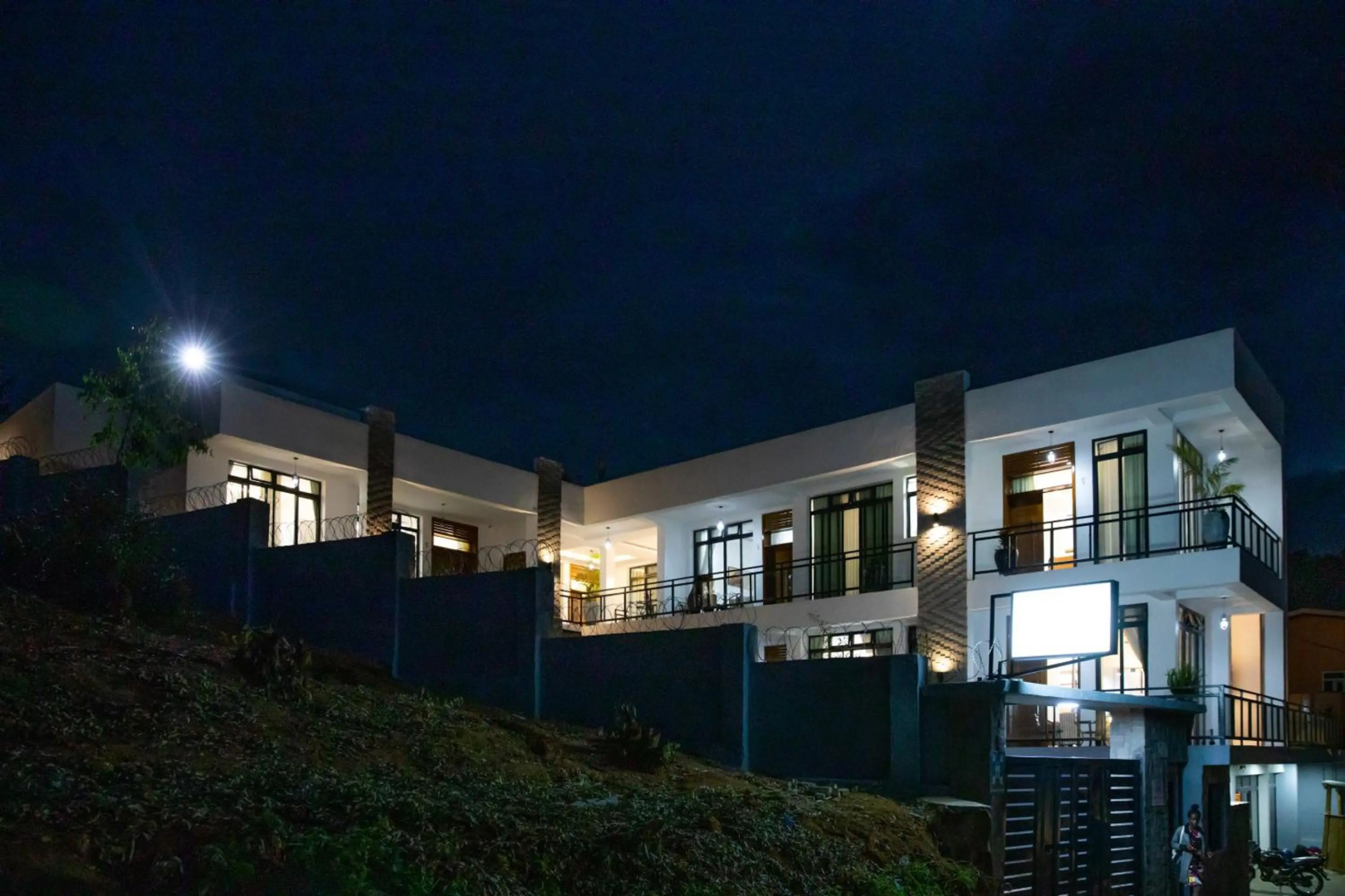 Ikaze Apartments
