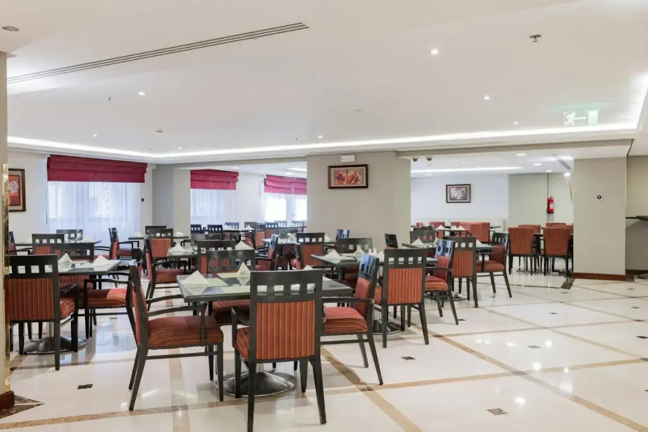 Photo - Taiba Front Hotel