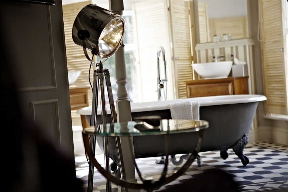 Photo - The Drayton Court Hotel