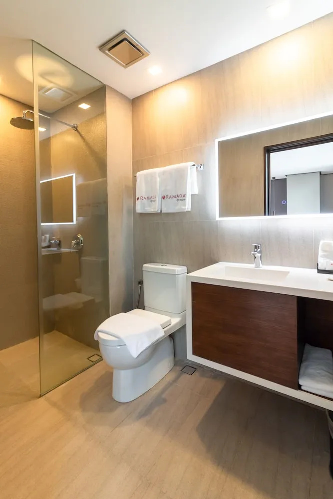 Photo - Ramada Encore by Wyndham Makati