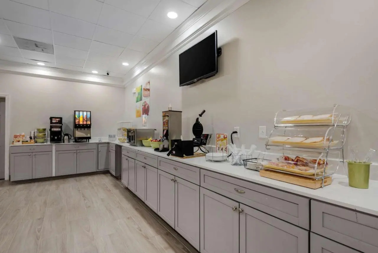 Photo - Quality Inn & Suites New Hartford - Utica