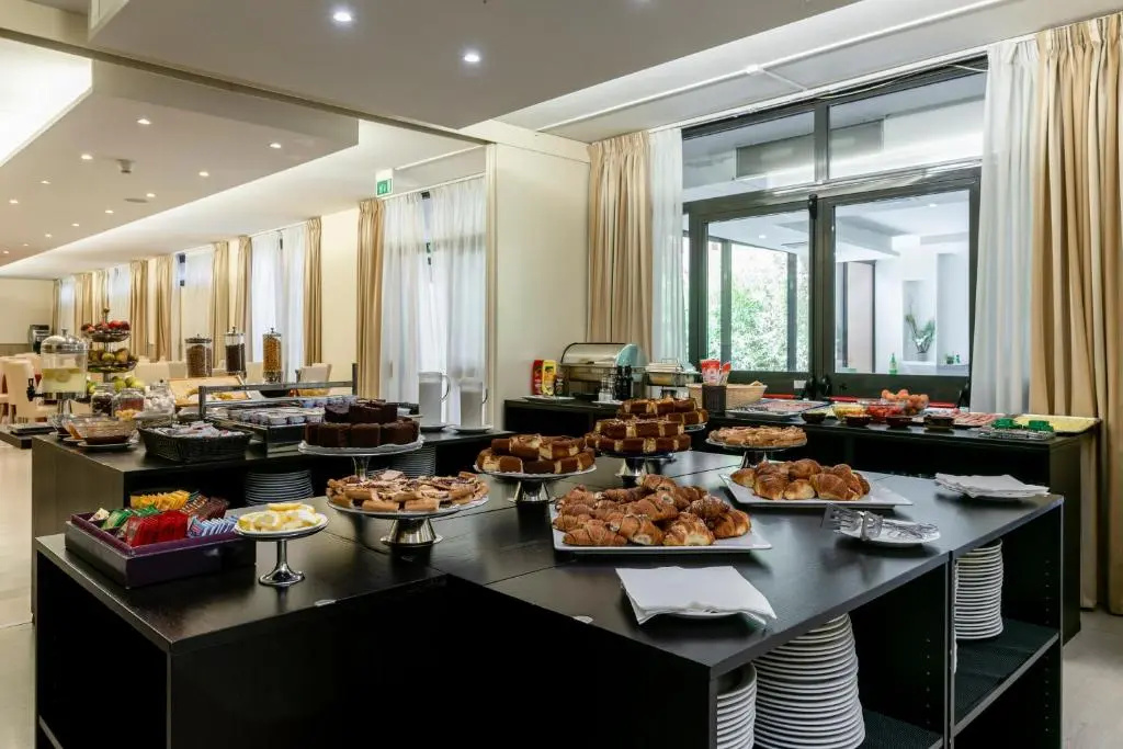 Photo - Hotel Executive
