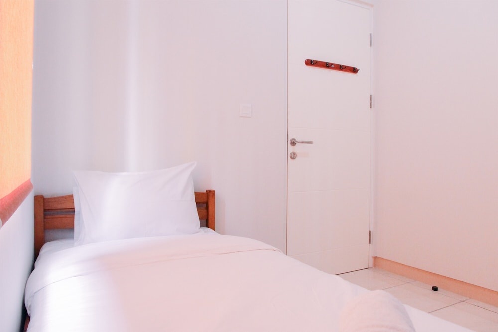 Nice 2BR at Springlake Summarecon Bekasi Apartment