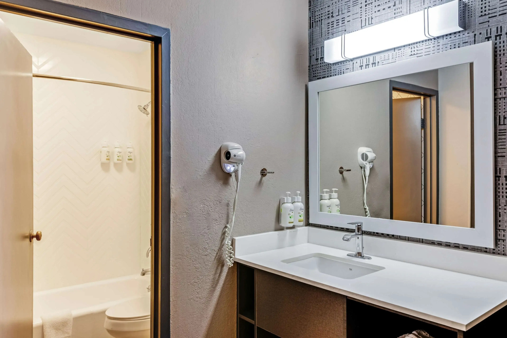 Photo - The Wander Hotel by Wyndham