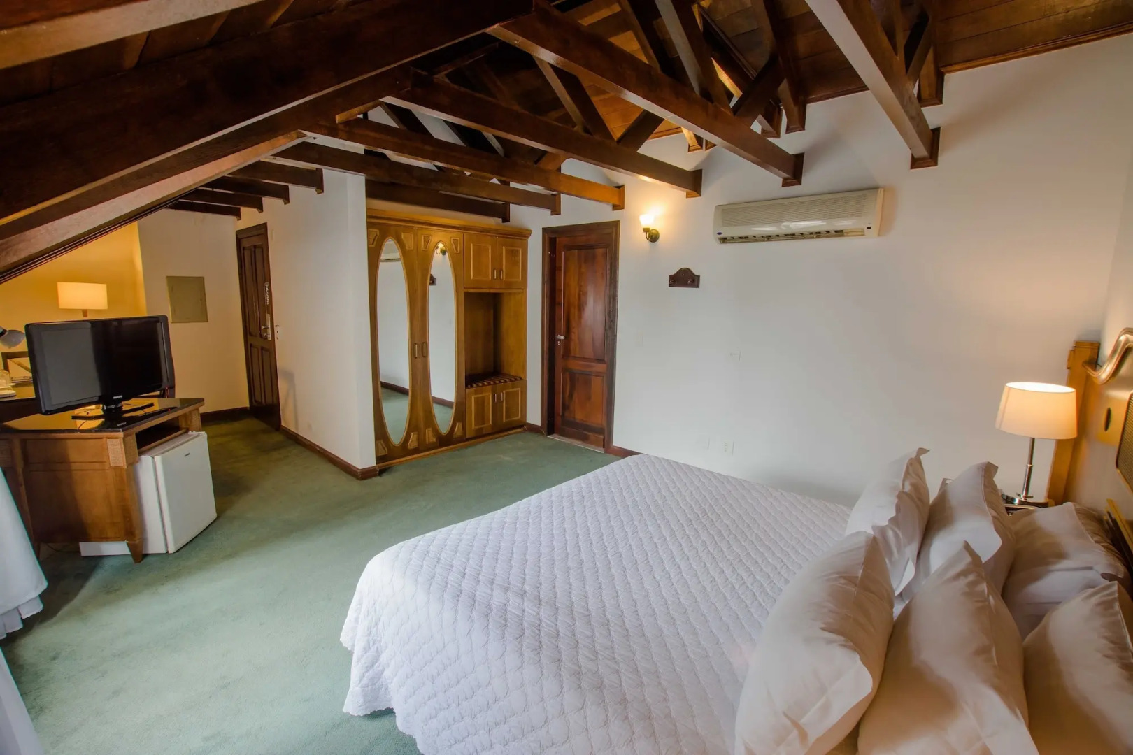 Foto - Johnscher by SJ - San Juan Curitiba