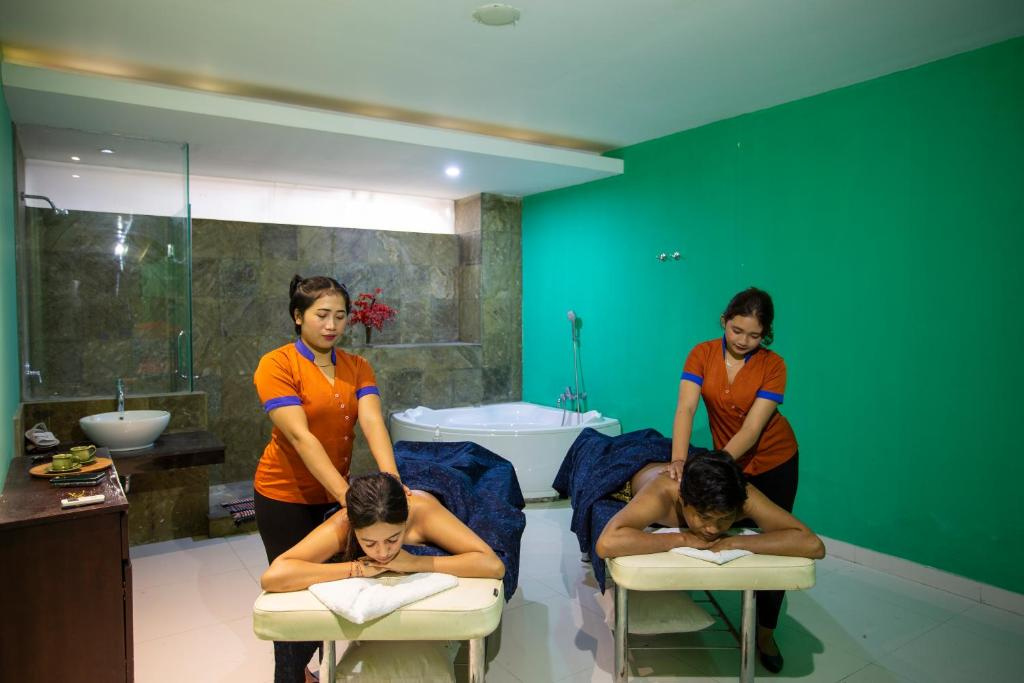 Foto - Famous Hotel Kuta