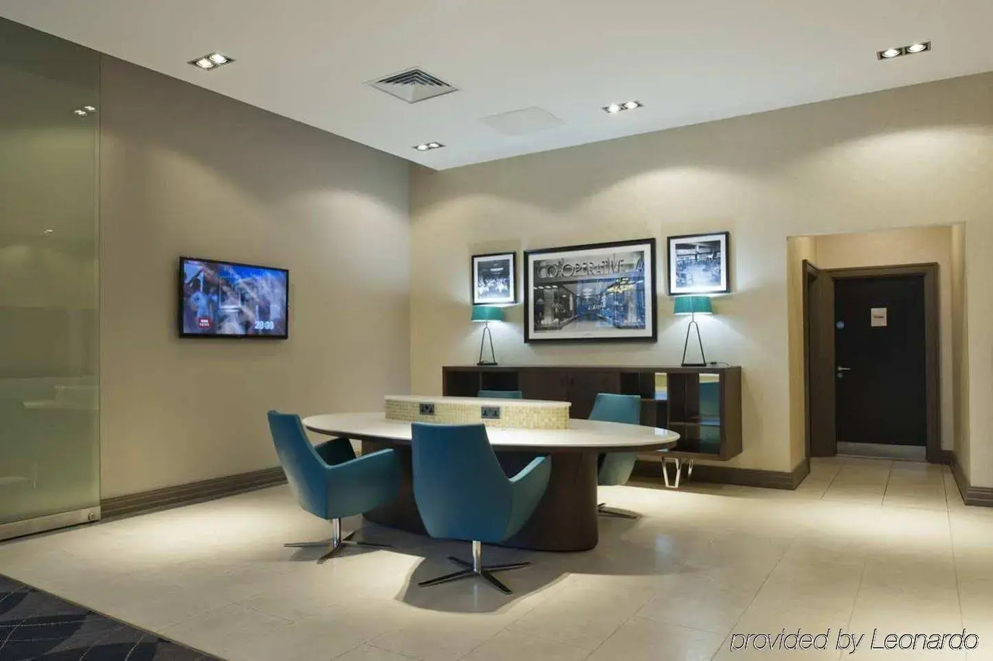 Foto - Doubletree by Hilton Edinburgh City Centre