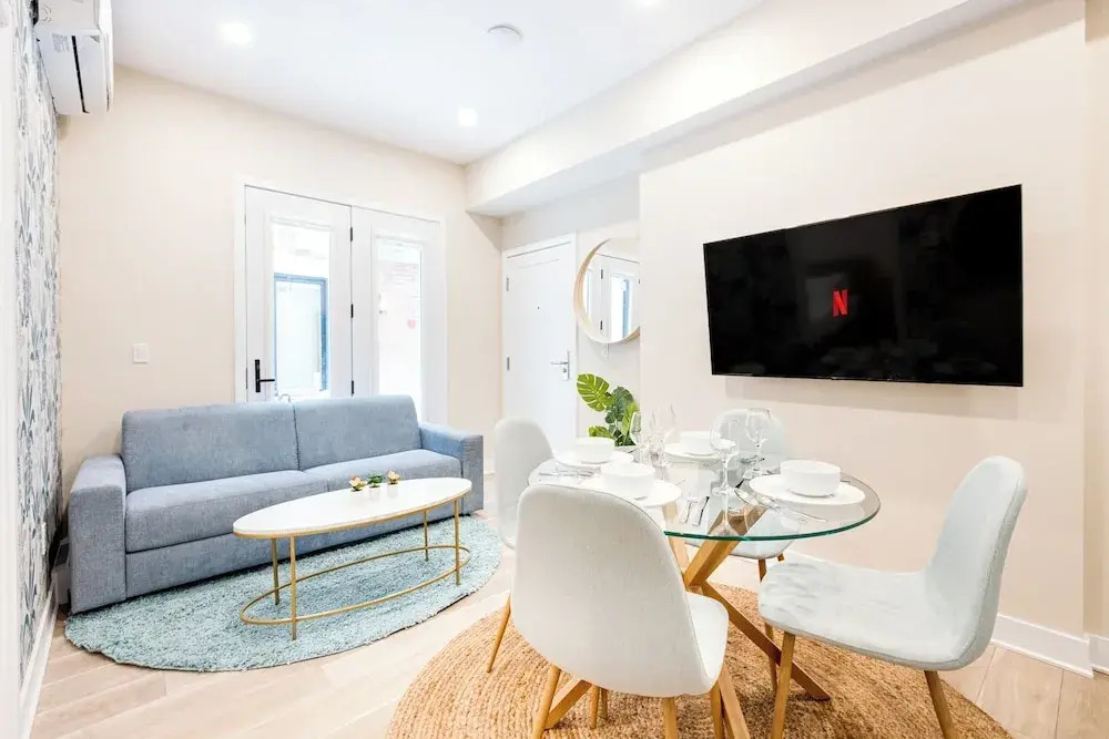 Photo - Mont Royal Suites - M11