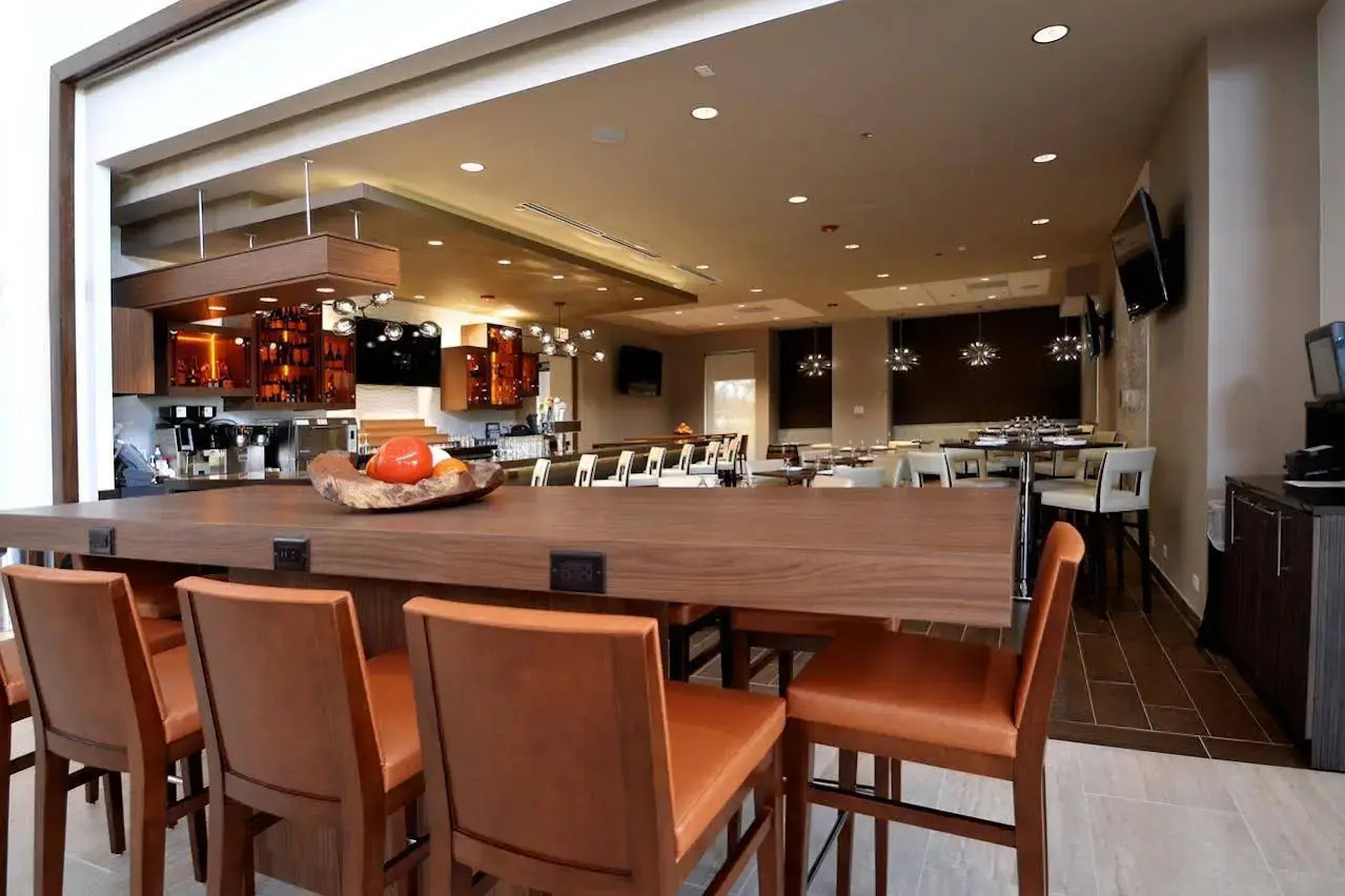 Photo - Renaissance Chicago Glenview Suites Hotel