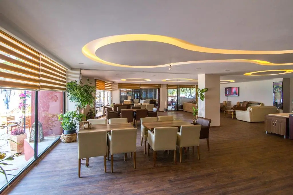 Photo - Sunday Beach Hotel