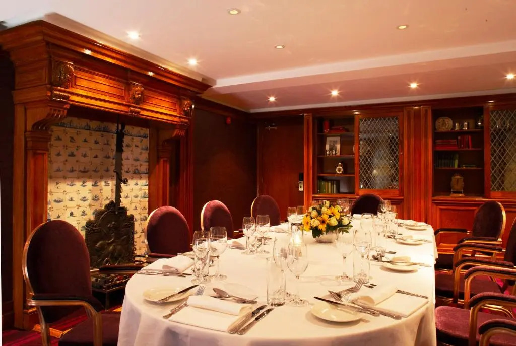 Photo - The Lensbury Resort