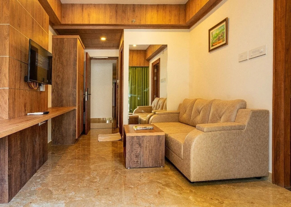Hotel VKJ Inn