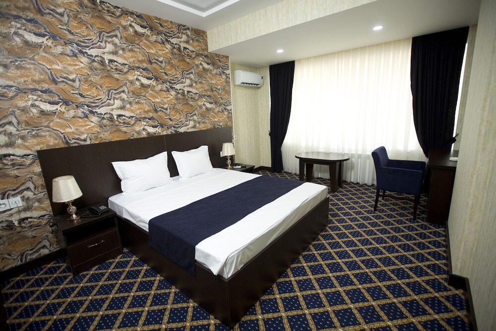 Photo - Kristal Inn Hotel